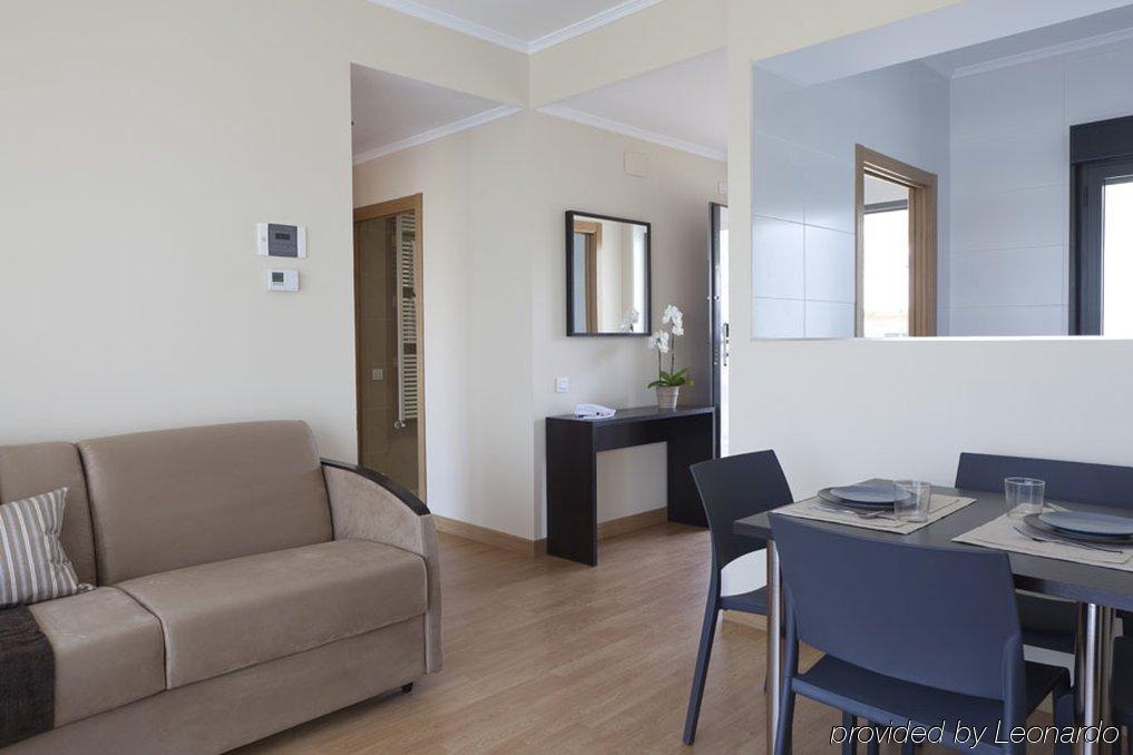 Aparthotel Jardines De Aristi Βιτόρια-Γκαστέις Δωμάτιο φωτογραφία